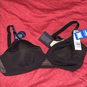 Hanes wire free bra - NWT